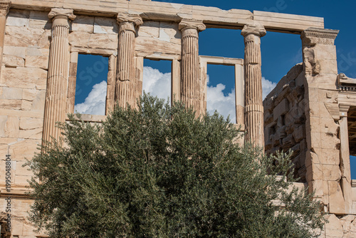 Viajando a un antiguo centro de la cultura occidental, Atenas, Grecia