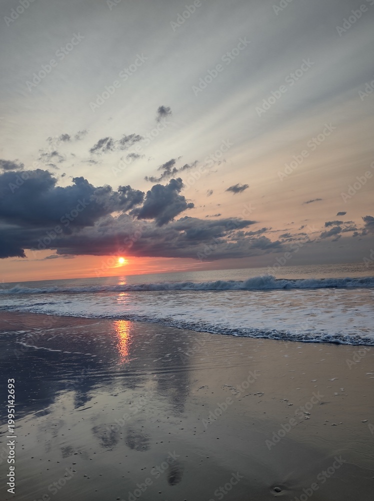Obraz premium sunset on the beach