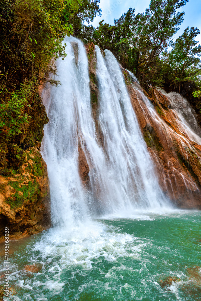 Obraz premium El Limon Waterfall, near Samana, Dominican Republic