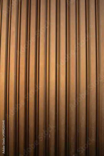 Konstfotografi Lamina de metal dorada rayada