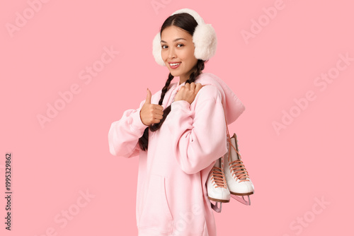 Beautiful young Asian woman...