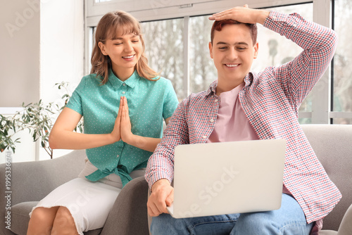 Young deaf mute couple vide...