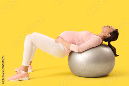 Beautiful young pregnant wo...