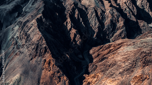 Fotografie Exploring the Aerial Landscapes of Mongolia in the Altai Mountain Region