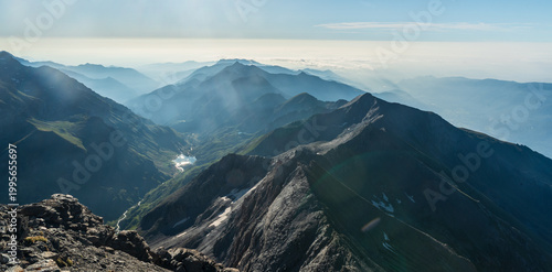 Foto Lago di Malciaussia with peaks around from Rocciamelone mountain peaj in Graian