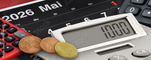 Deutscher Kalender Monat Mai 2026 Rechner schwarz rot und 1000 Euro mit 17 Cent Entlastungspaket