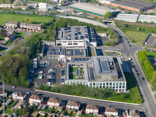 Fotografi Aerial view of Leeds Police headquarters complex in West Yorkshire showing moder