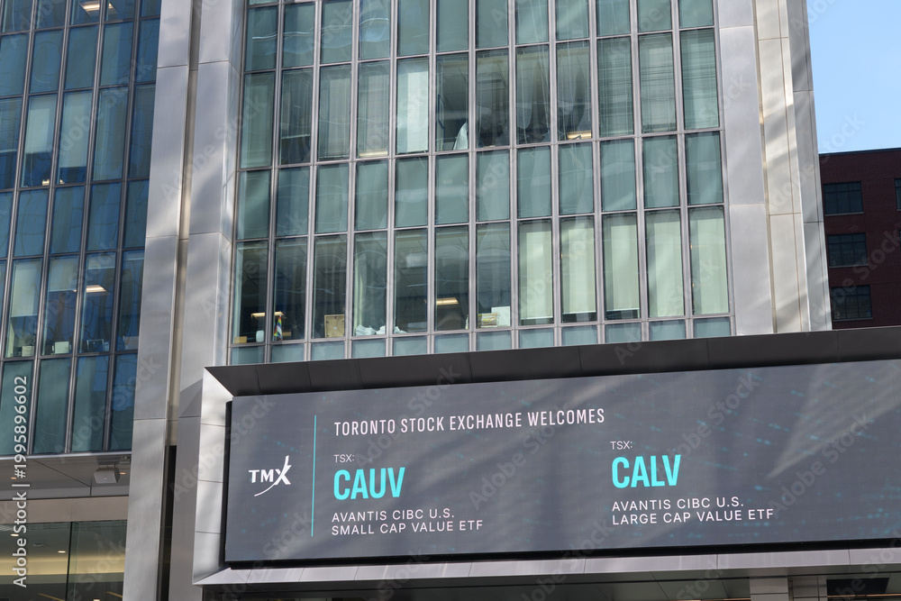Fototapeta premium digital billboard on facade of TSX Group building at 120 Adelaide St W, Richmond-Adelaide Centre, Toronto