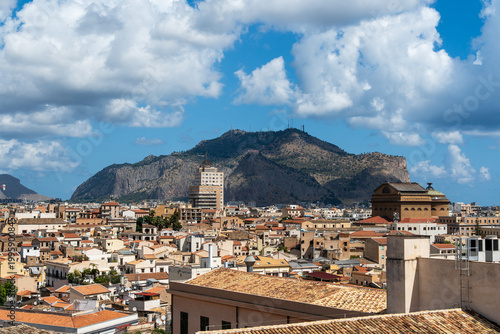 Bilde på lerret panoramic view of the rooftops of Palermo, with Mount Pellegrino in the background