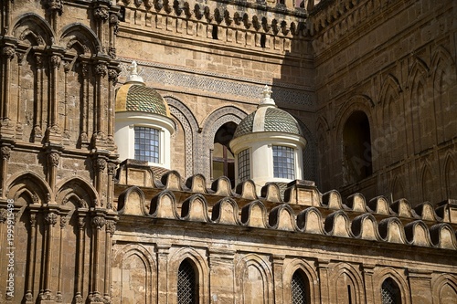 фотографія Scenic rooftop view of the Palermo Cathedral with the  Baroque style small side cupolas by Ferdinando Fuga in Sicily, Italy