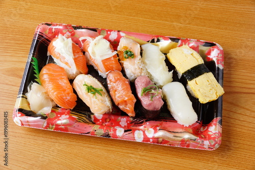 寿司弁当　和食