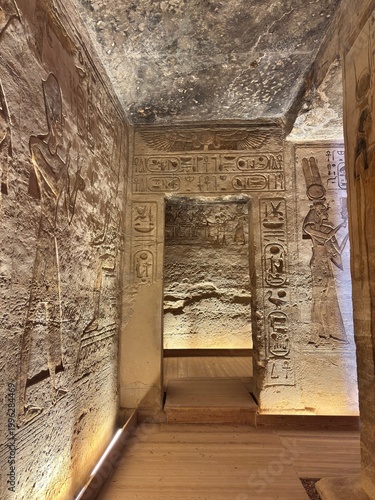 Fotografia A view of the Temple of Nefertari in Abu Simbel, Egypt.