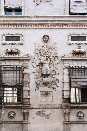 Obraz na plátně Late-Renaissance palace Bentivoglio (from 1449) is located on Via Garibaldi