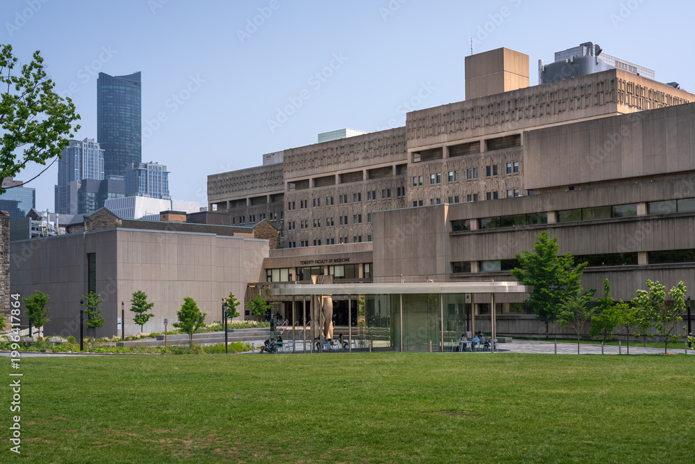 Fototapeta premium Temerty Faculty of Medicine at University of Toronto - Medical Sciences Building at Campus St. George - Toronto, Ontario, Canada