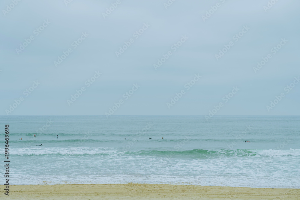 Obraz premium Overcast seascape La Concha beach San Sebastian Spain