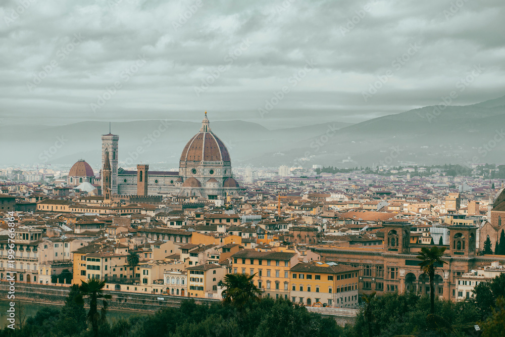 Fototapeta premium Beautiful Duomo Cathedral skyline in Florence, Italy