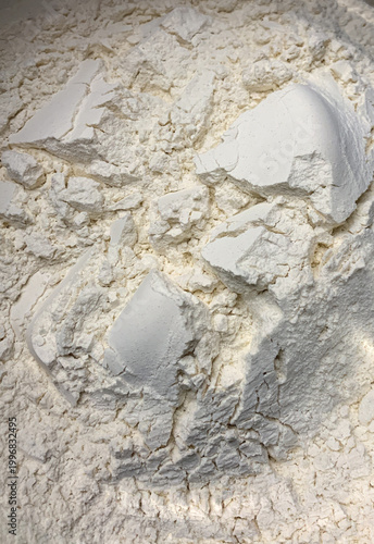white flour for cooking, flour texture