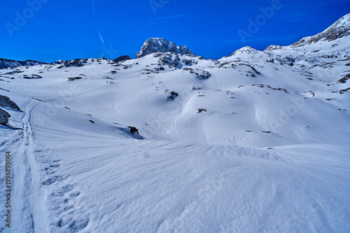 Dachstein glacier ideal for ski-alp and ski-touring