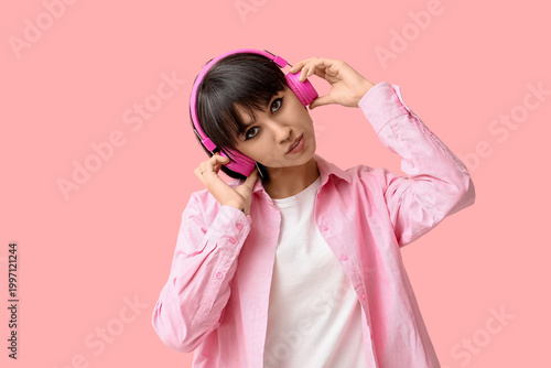 Stylish young woman in head...