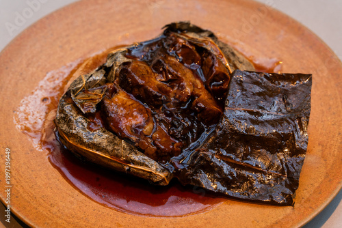 Delicious lotus leaves and beef
