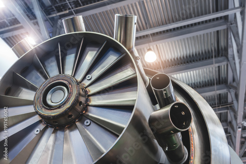 Fotografi A turbine for heating water in an industrial water supply system, viewed from the bottom up