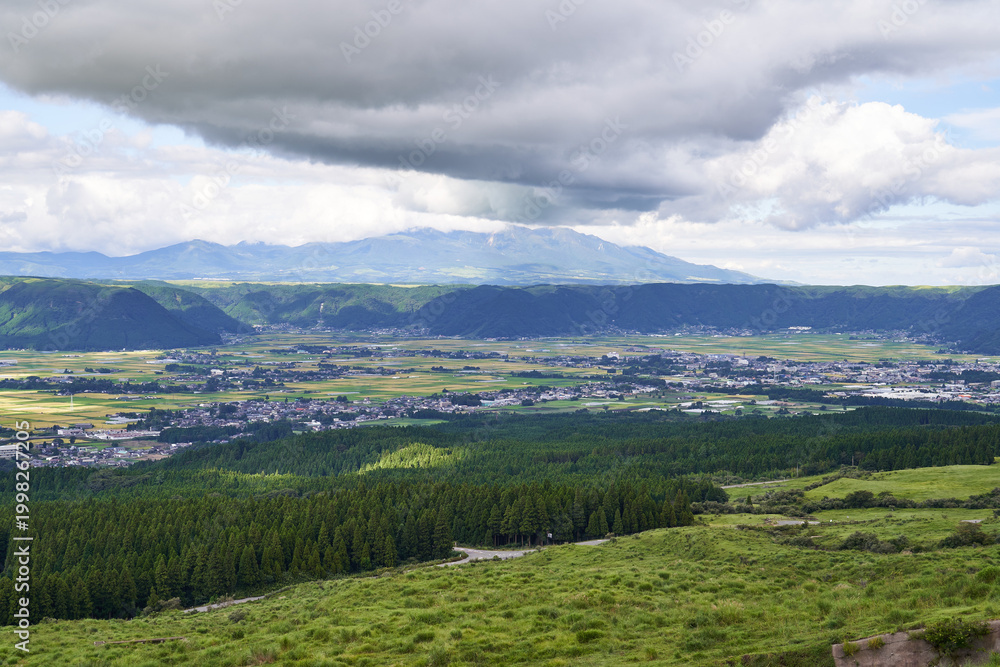 Obraz premium 熊本県 阿蘇パノラマラインの景色