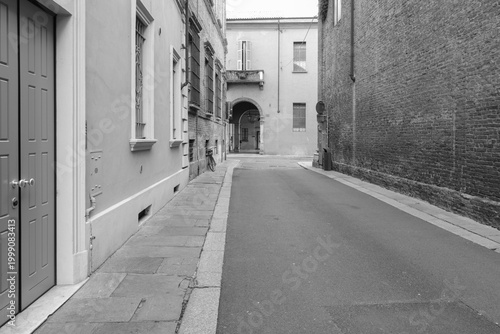 street, urban, empty, perspective, city, architecture, road, alley, minimal, solitude