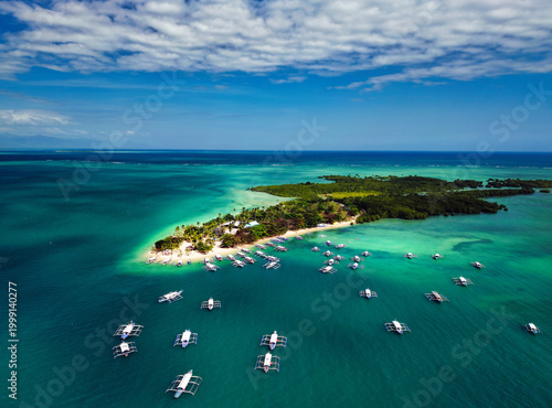 Tableau sur toile Aerial view of Cowrie Island in Honda Bay, Palawan, Philippines