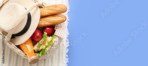 Wicker basket with tasty fo...