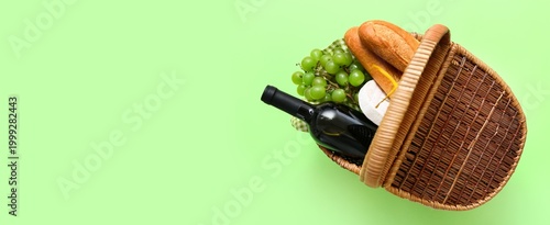 Wicker basket with tasty fo...