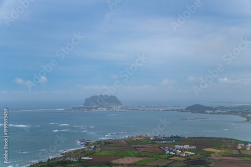 Vue sur le Seongsan Ilchulbong depuis le Jimibong, Jeju, Corée du Sud, Asie