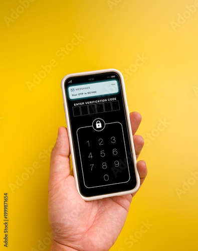 Bilde på lerret Smartphone displaying OTP verification code for two factor authentication
