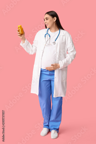 Beautiful young pregnant do...