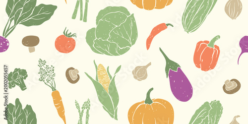 Vegetables seamless pattern. Hand drawn doodle sketch of tomato, carrot, eggplant, pumpkin, corn and cabbage. Healthy food organic farm background. Vector illustration for textile, packaging