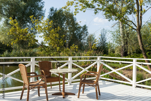 A beautiful park, perfect for romantic walks, surrounded by trees and flowers
