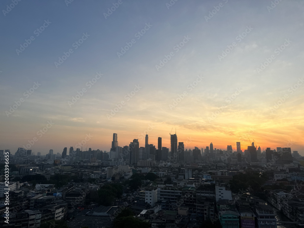 Fototapeta premium City Skyline at Sunset