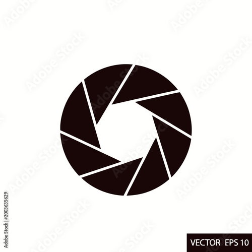 Aperture icon represents a camera shutter mechanism used for photography and light control in professional imaging equipment.