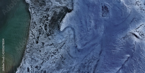 Cuadro en lienzo Islas Malvinas (Falkland Islands) — Frozen Coastal Margin Satellite View Snow Pe