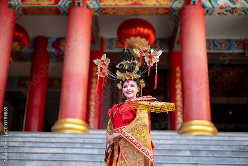 Fotografija Woman in traditional chinese empress costume celebrating festival