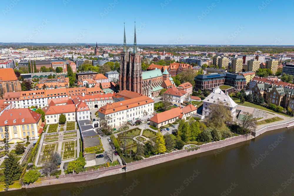 Fototapeta premium Panorama of the city of Wroclaw, Poland