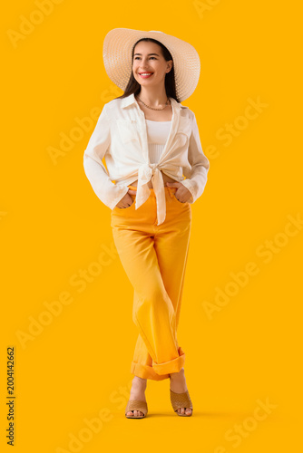 Stylish young woman in summ...