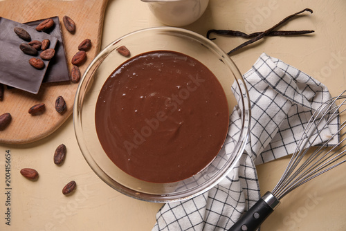 Bowl with tasty melted choc...