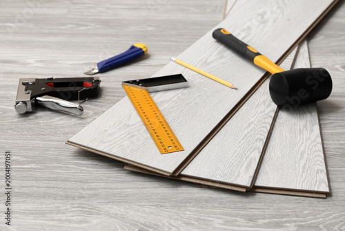 Tools and laminate boards o...