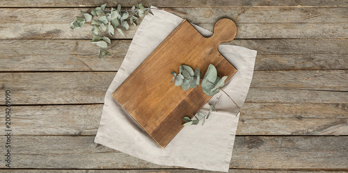 White napkin with board and...