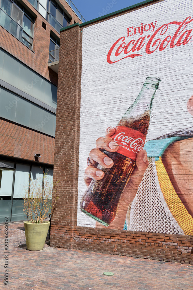 Obraz premium Coca-Cola mural advertising at Distillery District, Toronto