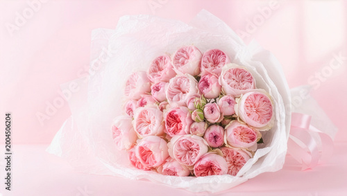 bouquet of pink roses