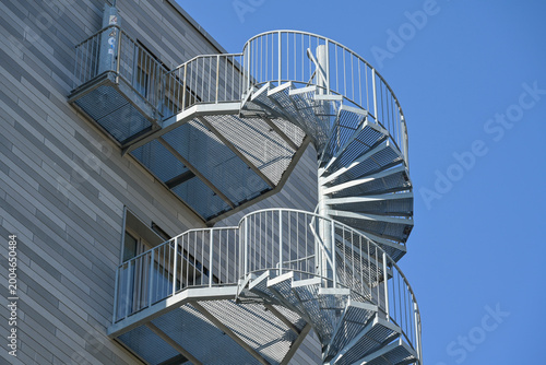 Photos Wendeltreppe, Finanzamt, Sarrazinstraße, Friedenau, Berlin, Deutschland