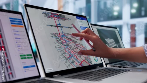 Mechanical Engineer Uses 3D Software