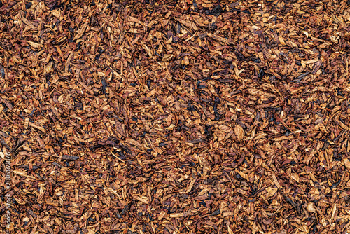 Foto Close view of dry tobacco leaves prepared for use in various products and proces