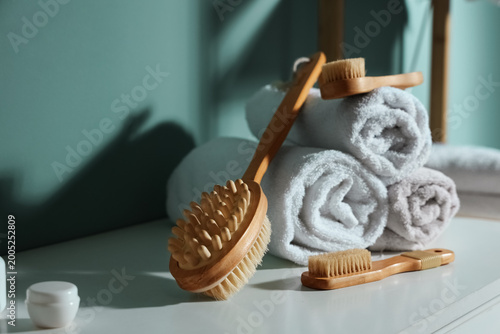 Different massage brushes w...